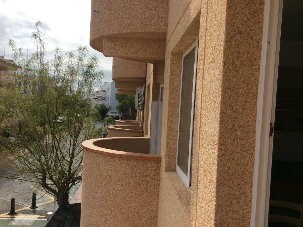 Apartament Es Pujols Vista Mare Zewnętrze zdjęcie